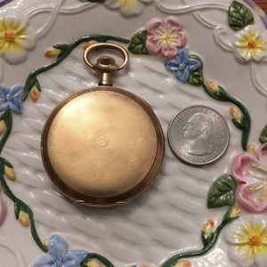 Vintage WALTHAM Pocketwatch (needs repairs)